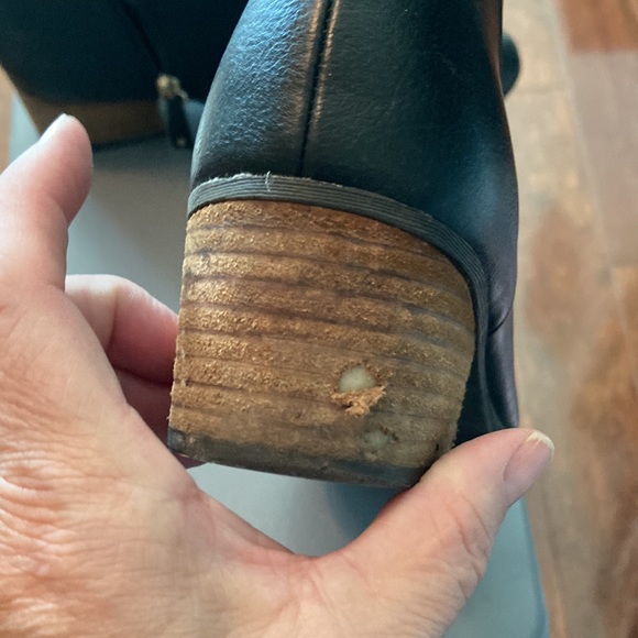 Dr Scholl’s size 8M boots - Picture 3 of 5